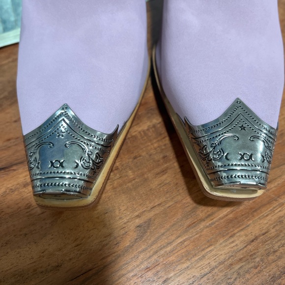 Hoan Tiai Lilac Engraved Metal Toe Cowboy Ankle Boots Block Heel Size 7 New - Picture 12 of 12